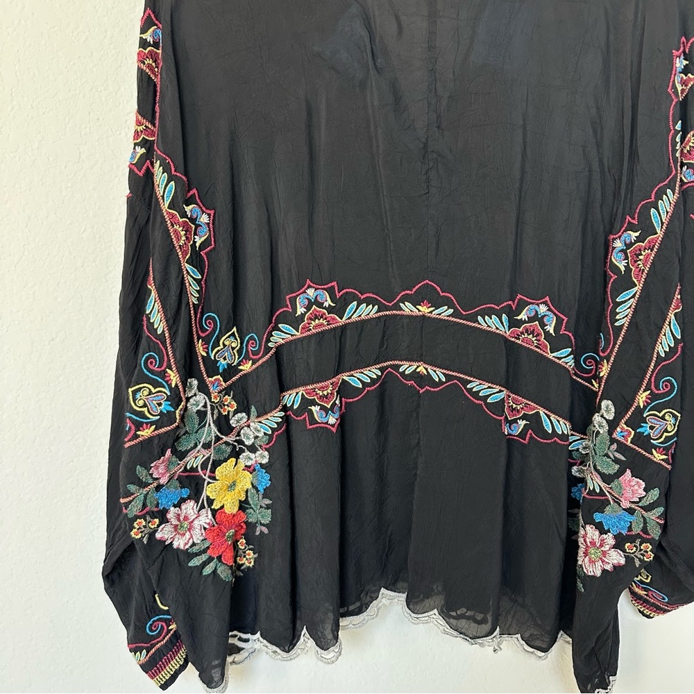Johnny Was Oversized Multicolor Floral Embroidered Blouse S - Picture 9 of 11